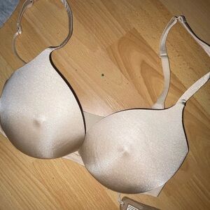 SKIMS NWT Elegant Nude Bra 30D